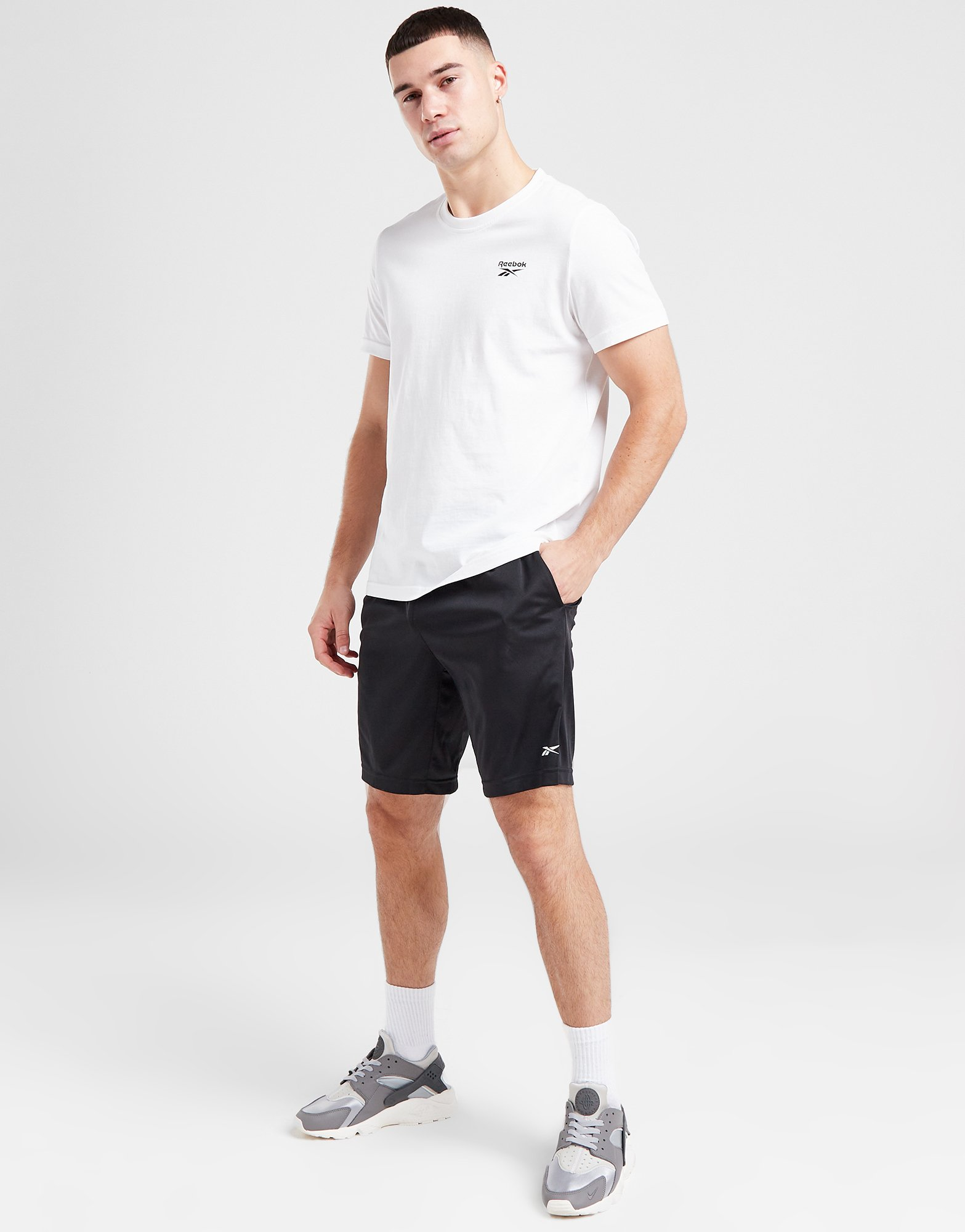 Reebok short de training en maille