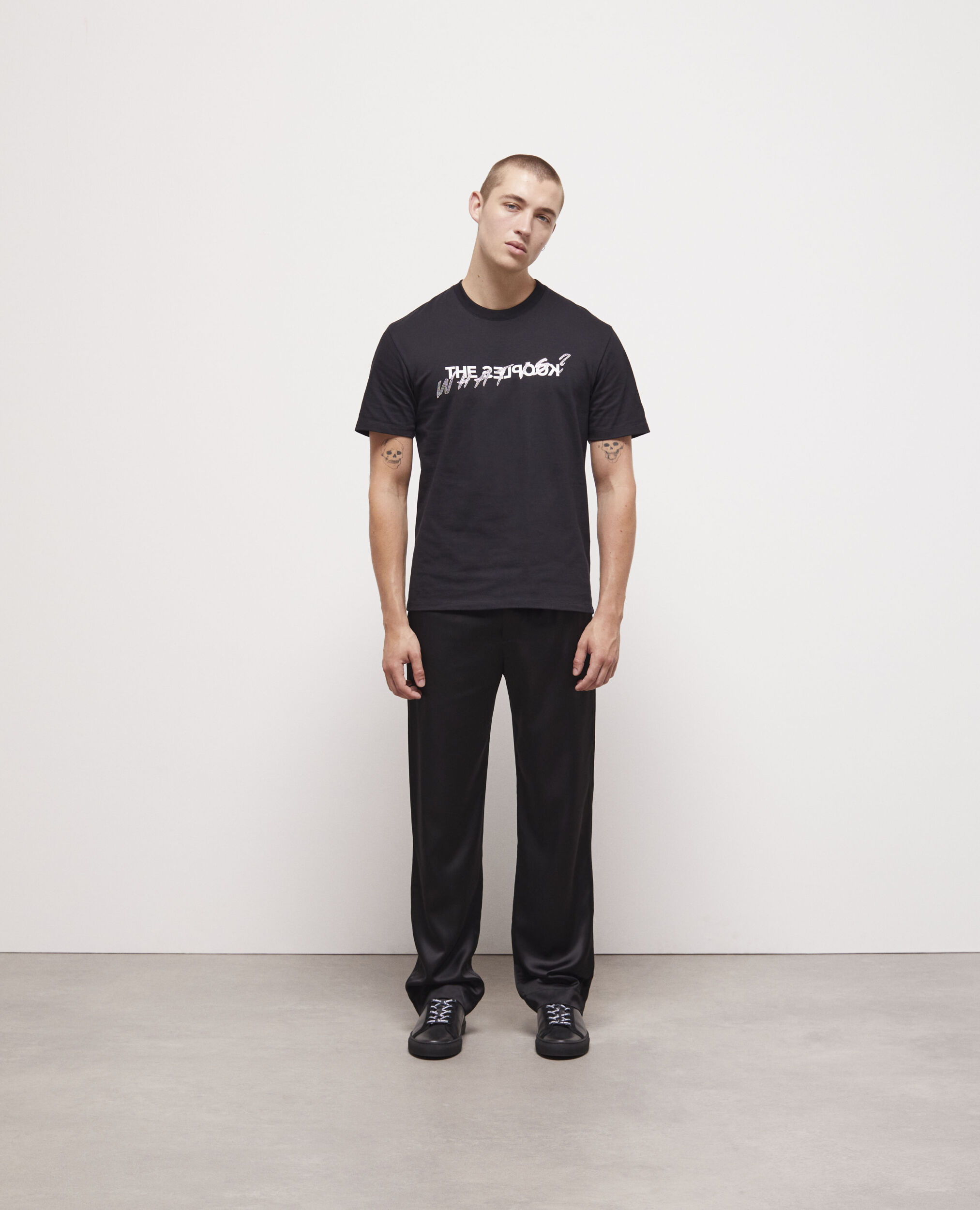 T-shirt What is à strass noir