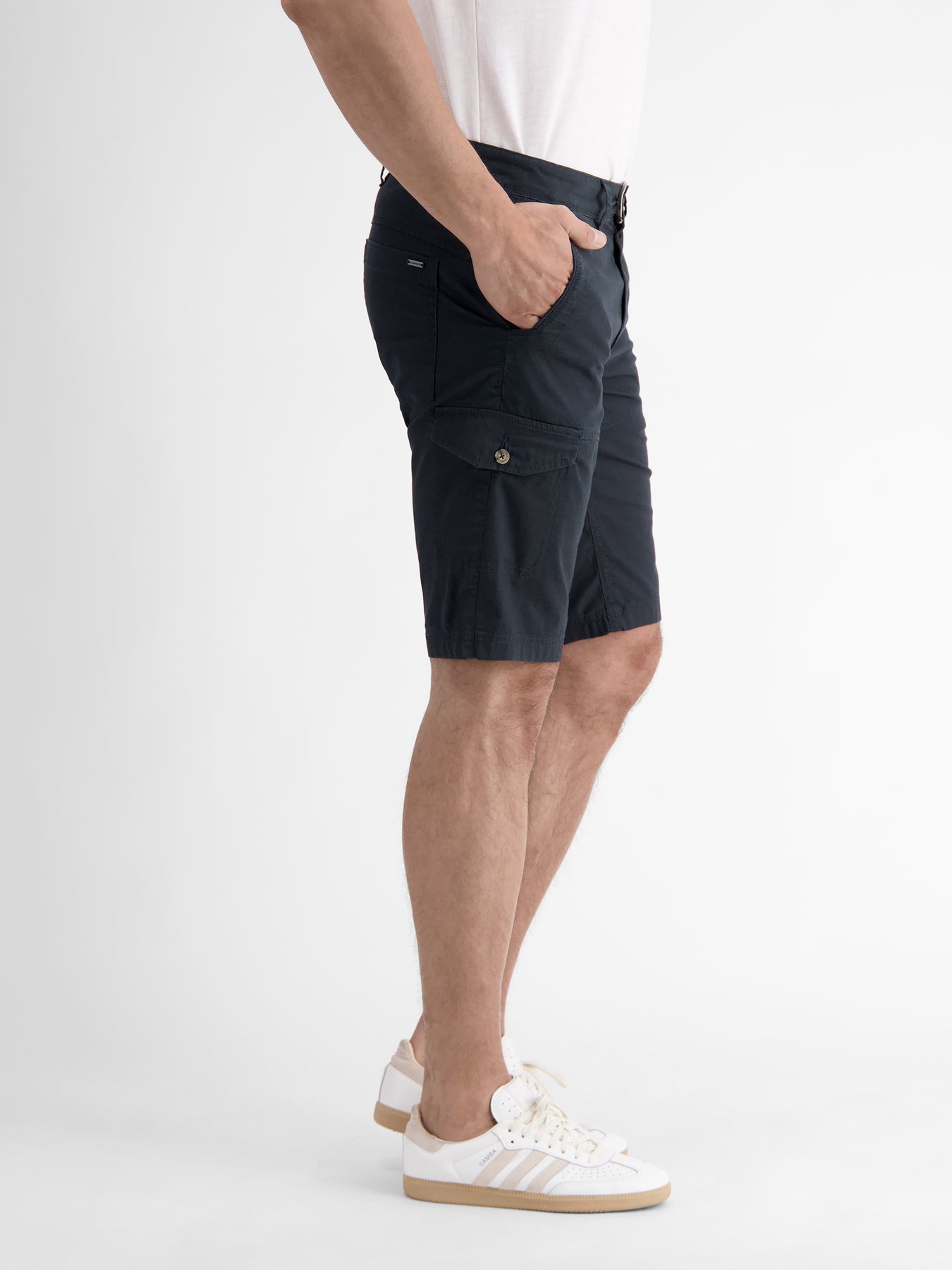 Lässige Herren Cargo-Bermuda, sommerlich leicht