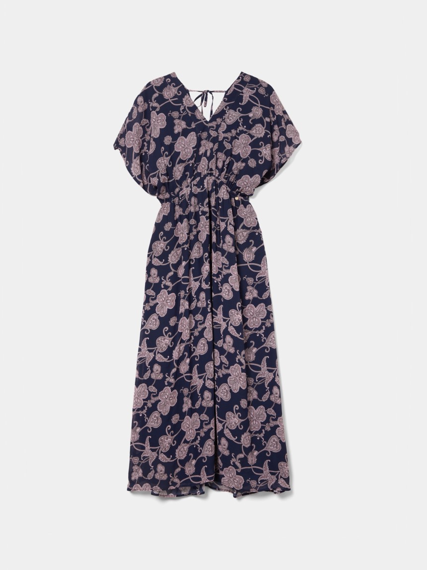 Vestido com manga morcego curta