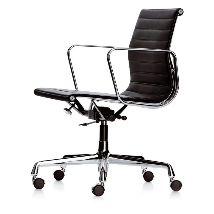 Vitra - EA 117 Bürostuhl beschichtet tiefschwarz mit Armlehnen, drehbar, Hopsak nero (Hartbodenrollen)
