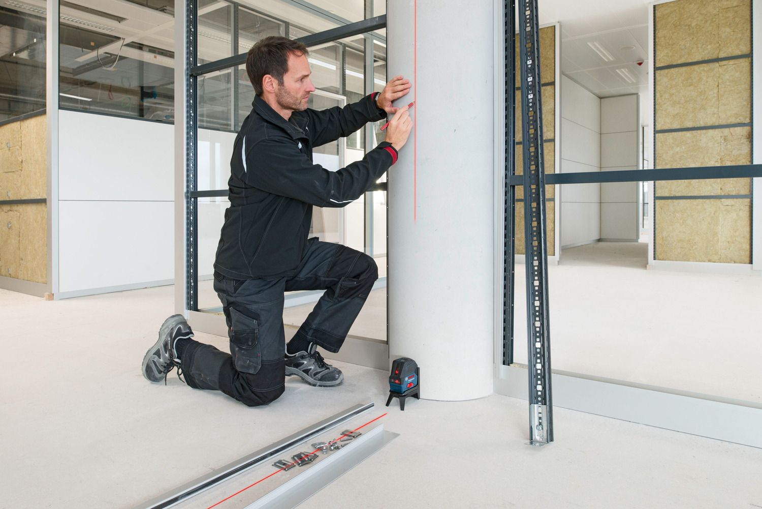 Bosch Professional GCL 2-50 Punt- en kruislijnlaser rood   LR 6 laserontvanger in koffer - 0601066F01