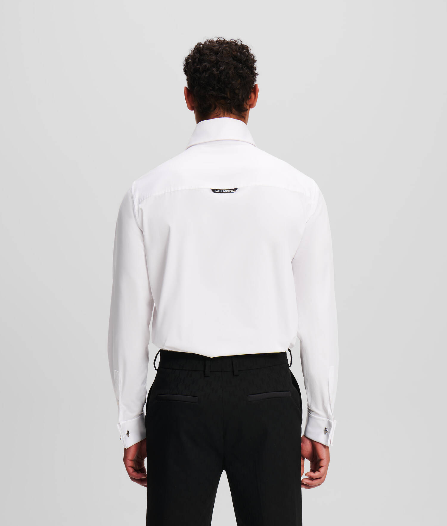 CHEMISE À PLASTRON PLISSÉ