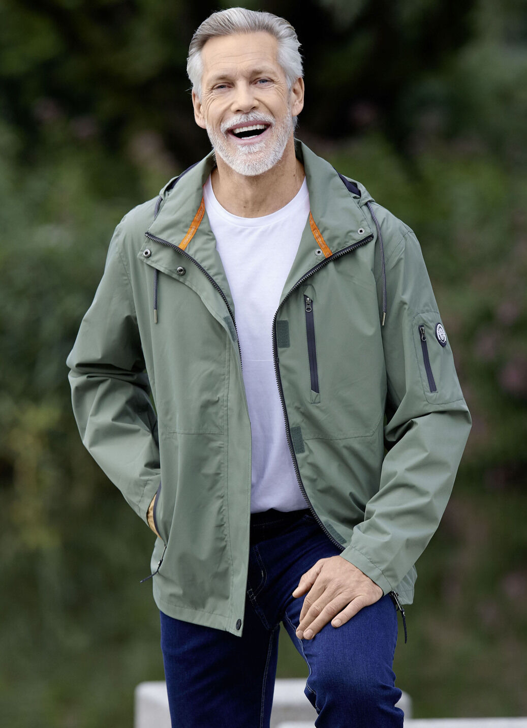 Funktionsjacke mit Kapuze