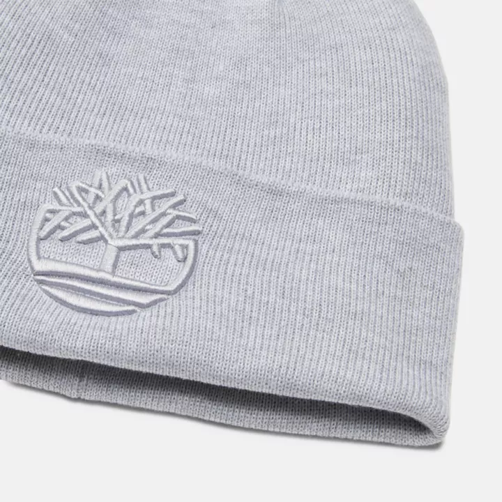 Gorro masculino com bordado 3D tonal na cor cinza claro.