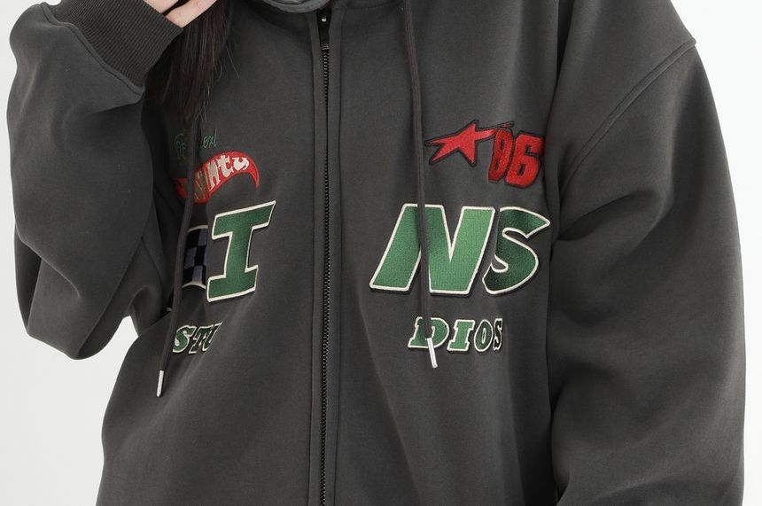 Banash - Oversized hoodie met geborduurde letters en rits