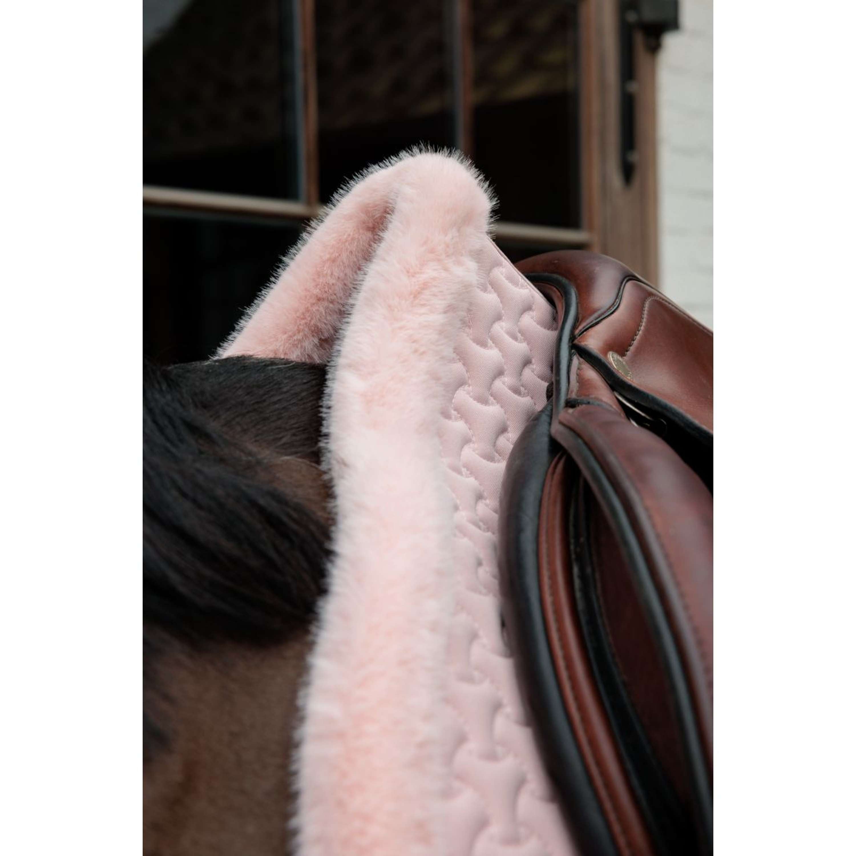 Kentucky Zadeldekje Fake Fur Onion Quilt Springen Oud Roze