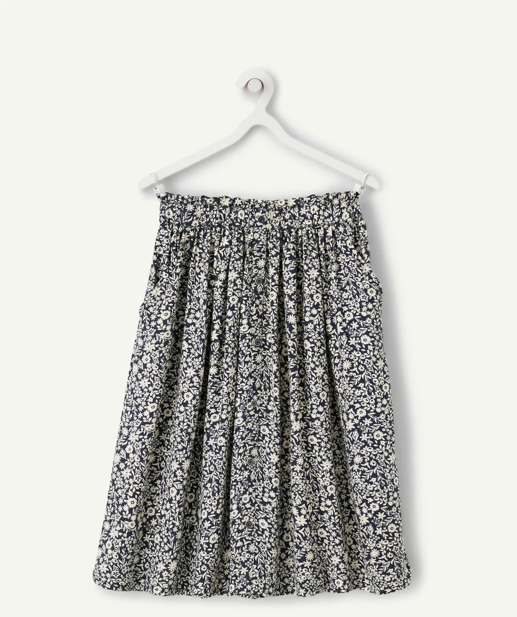 JUPE LONGUE FILLE EN VISCOSE REPONSABLE IMPRIMÉE FLEURIE ÉCRU ET BLEU MARINE
