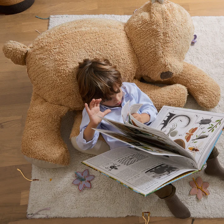 Lorena Canals - Sleepy Bear Pouf, 30 x 100 x 70 cm, light honey / soil brown / natural