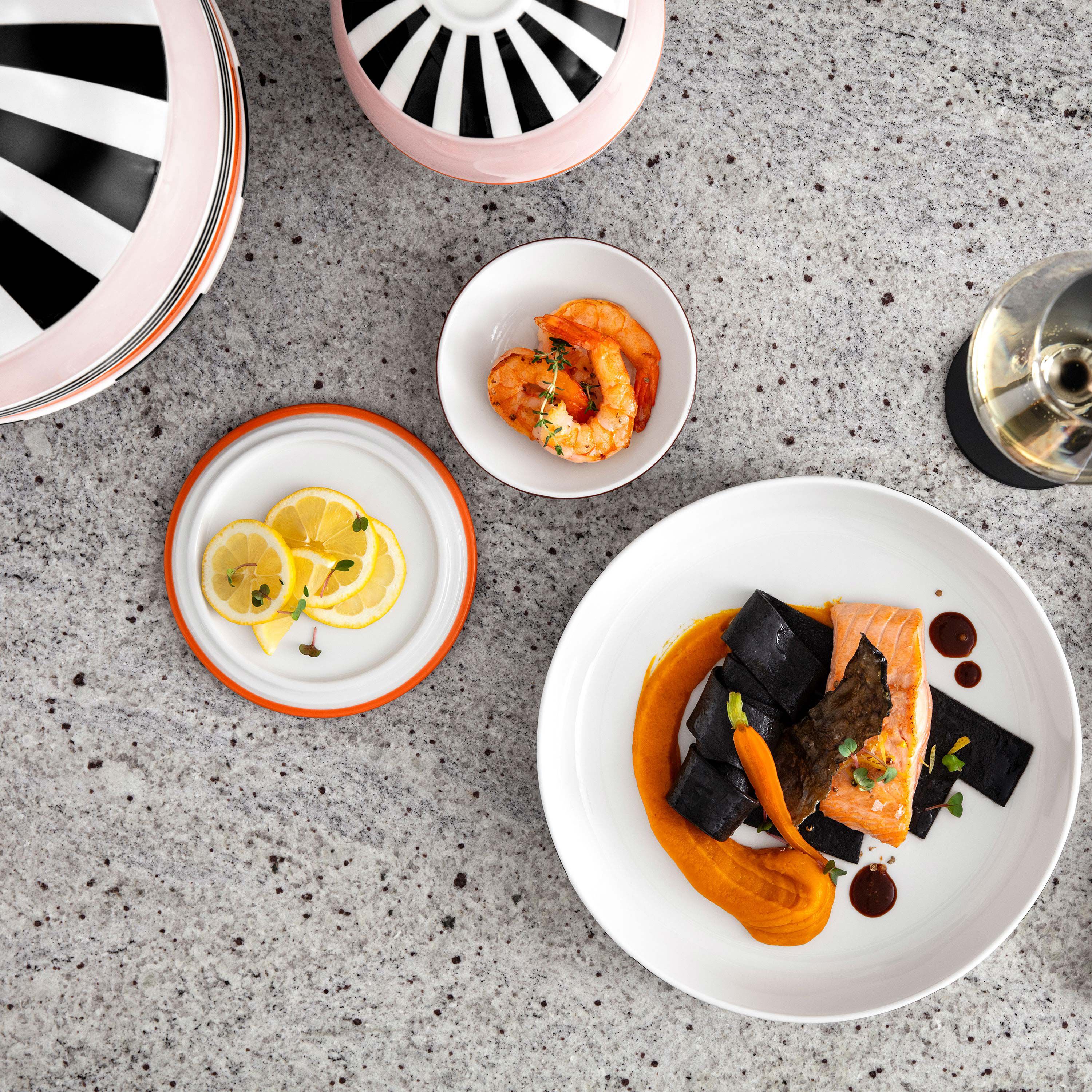 La Boule Dinnerware set Multi-colored, Premium Porcelain