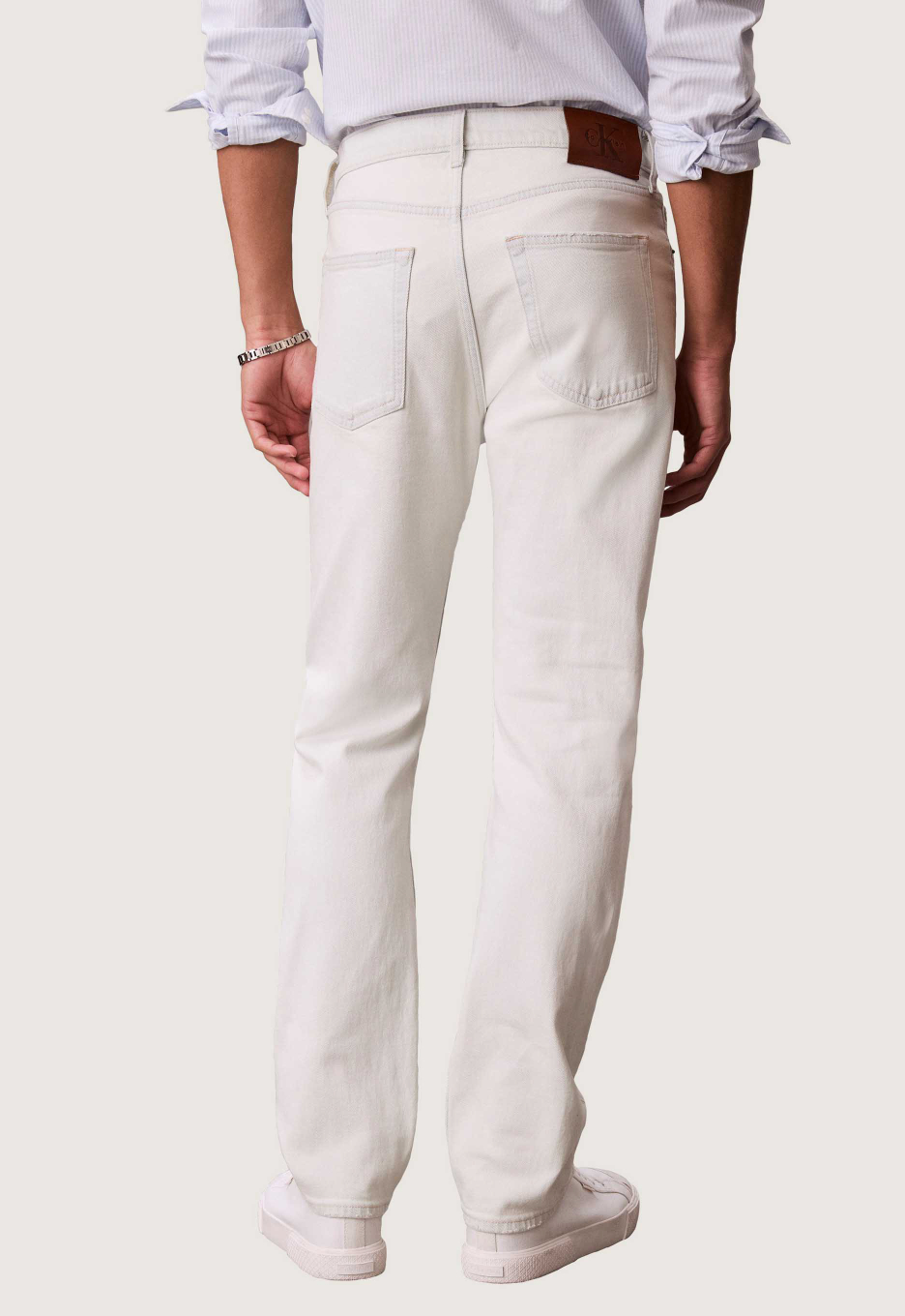 Calvin Klein Standard Bleachout 205 Jeans