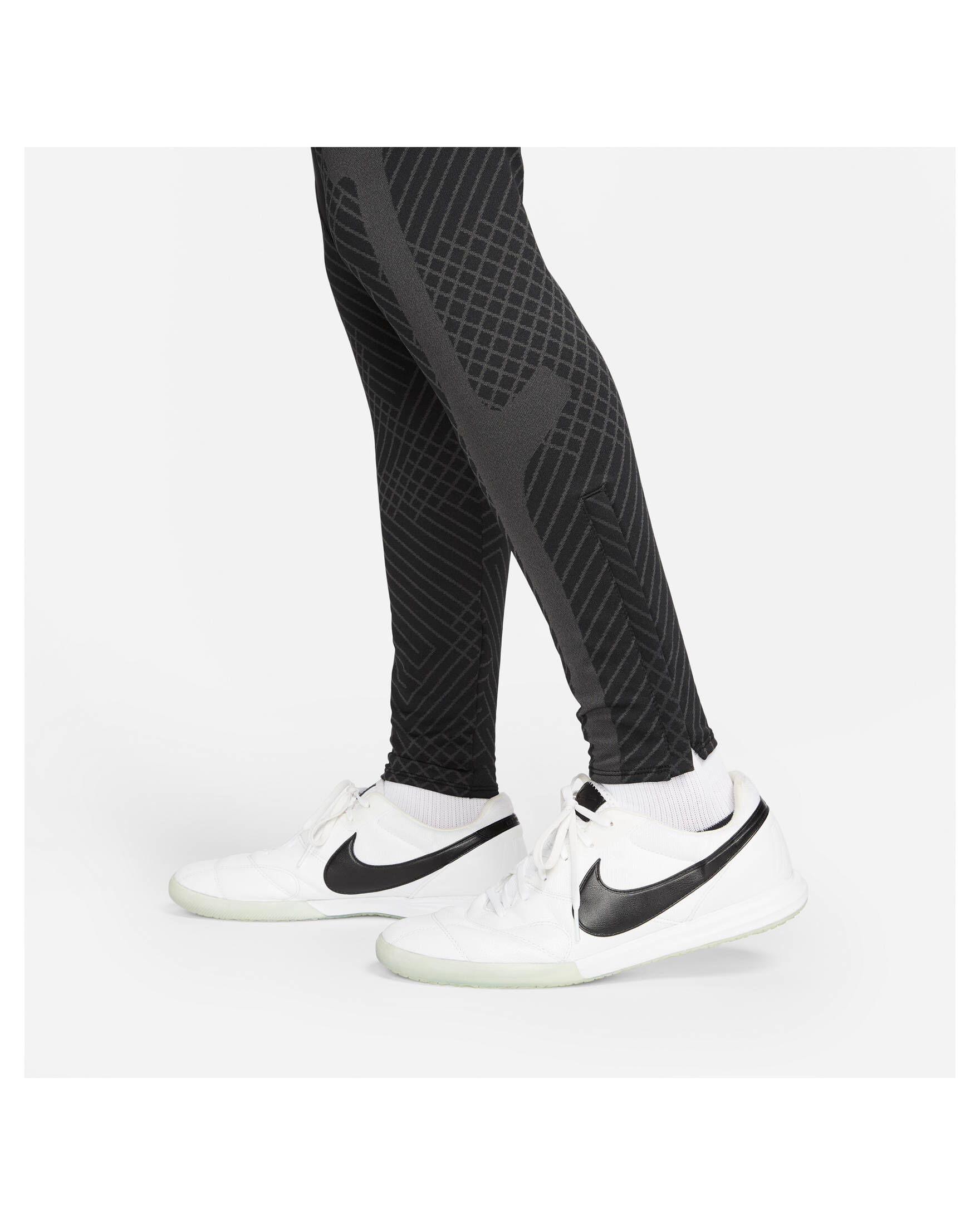Nike| Herren Fußball-Trainingshose STRIKE