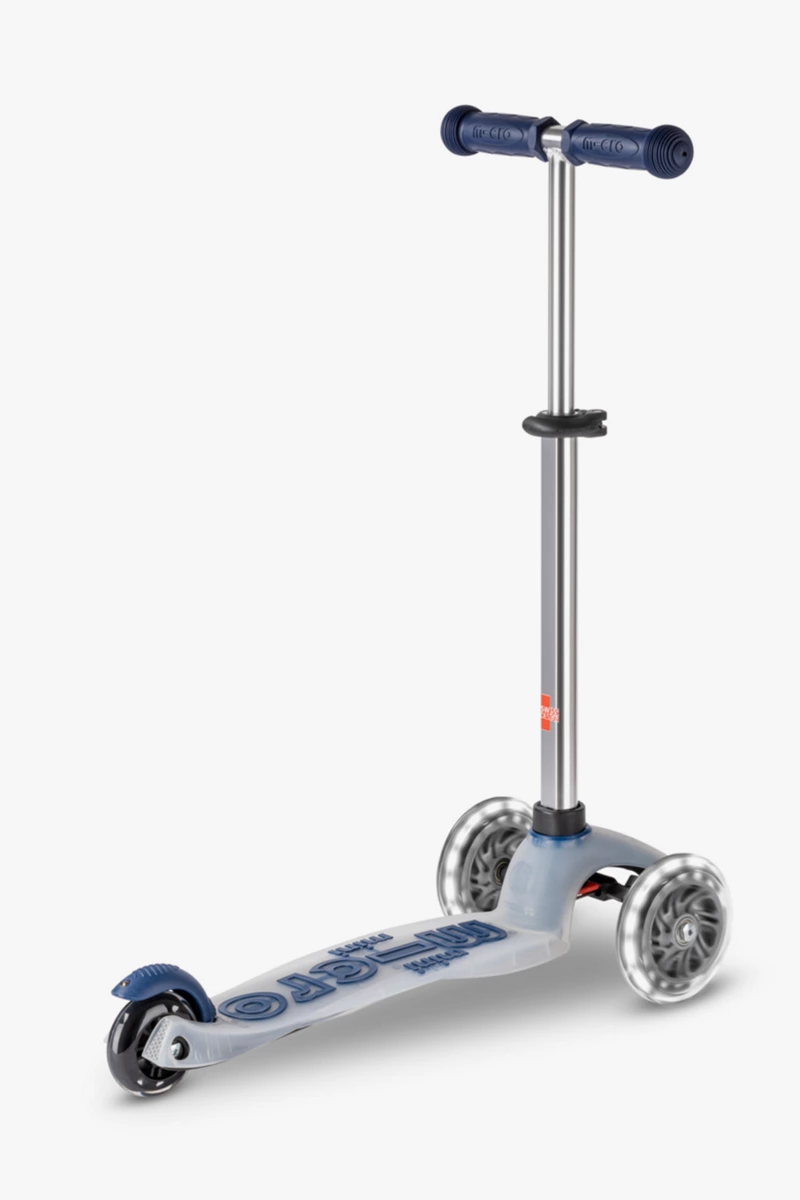 Micro Mini Deluxe Flux LED Scooter