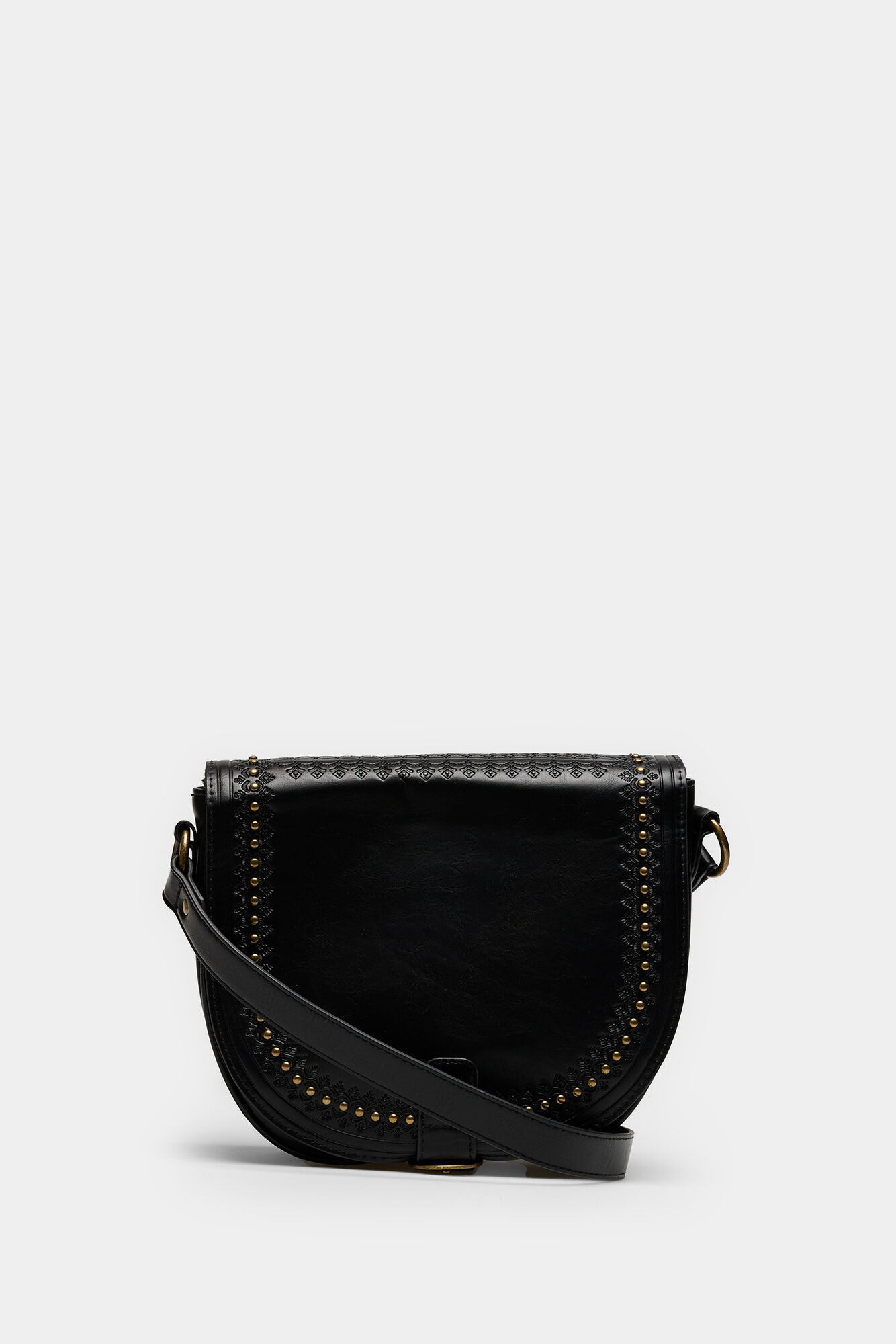Bolsa de ombro com tachas