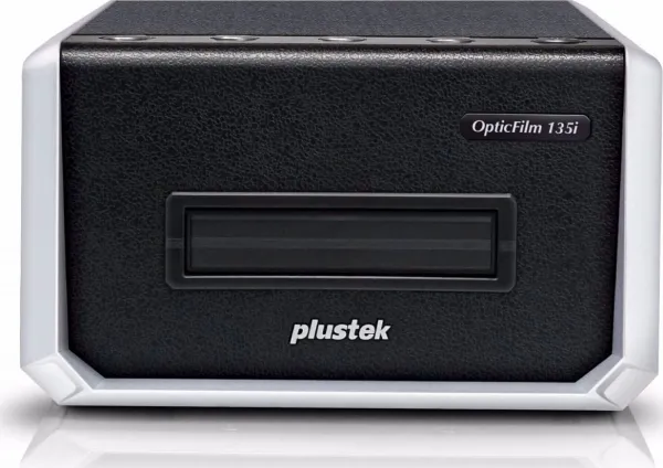 Plustek OpticFilm - Filmscanner - CMOS
