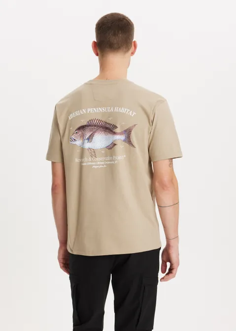 T-shirt met print peninsula zand (ZND.M)