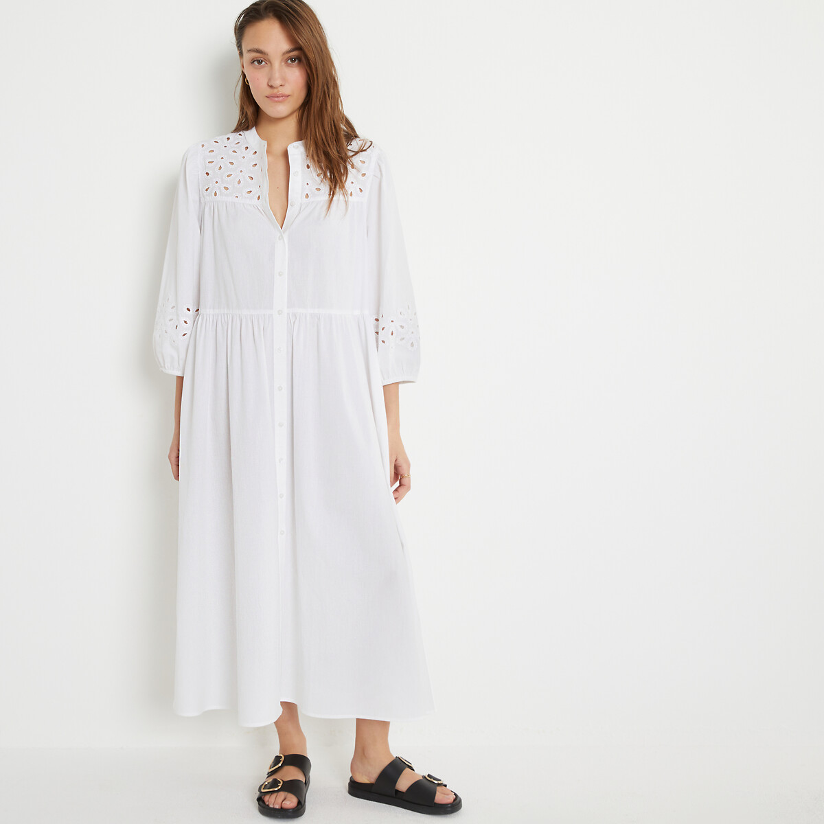 COLEÇÕES LA REDOUTE<br>Vestido longo amplo e evasê com bordados
