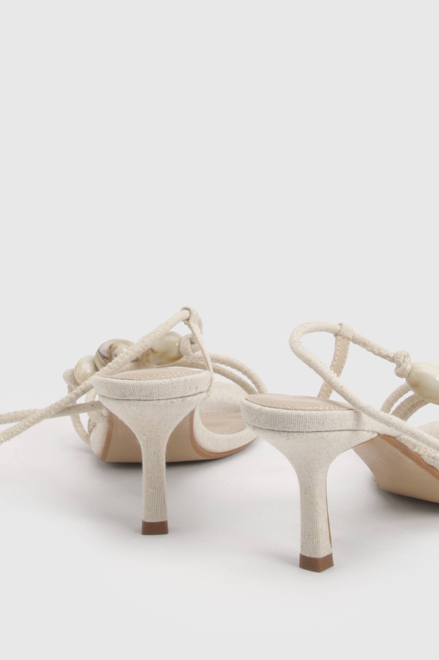 boohoo Escarpins Stiletto À Brides Asymétriques En Lin Avec Détails De Perles