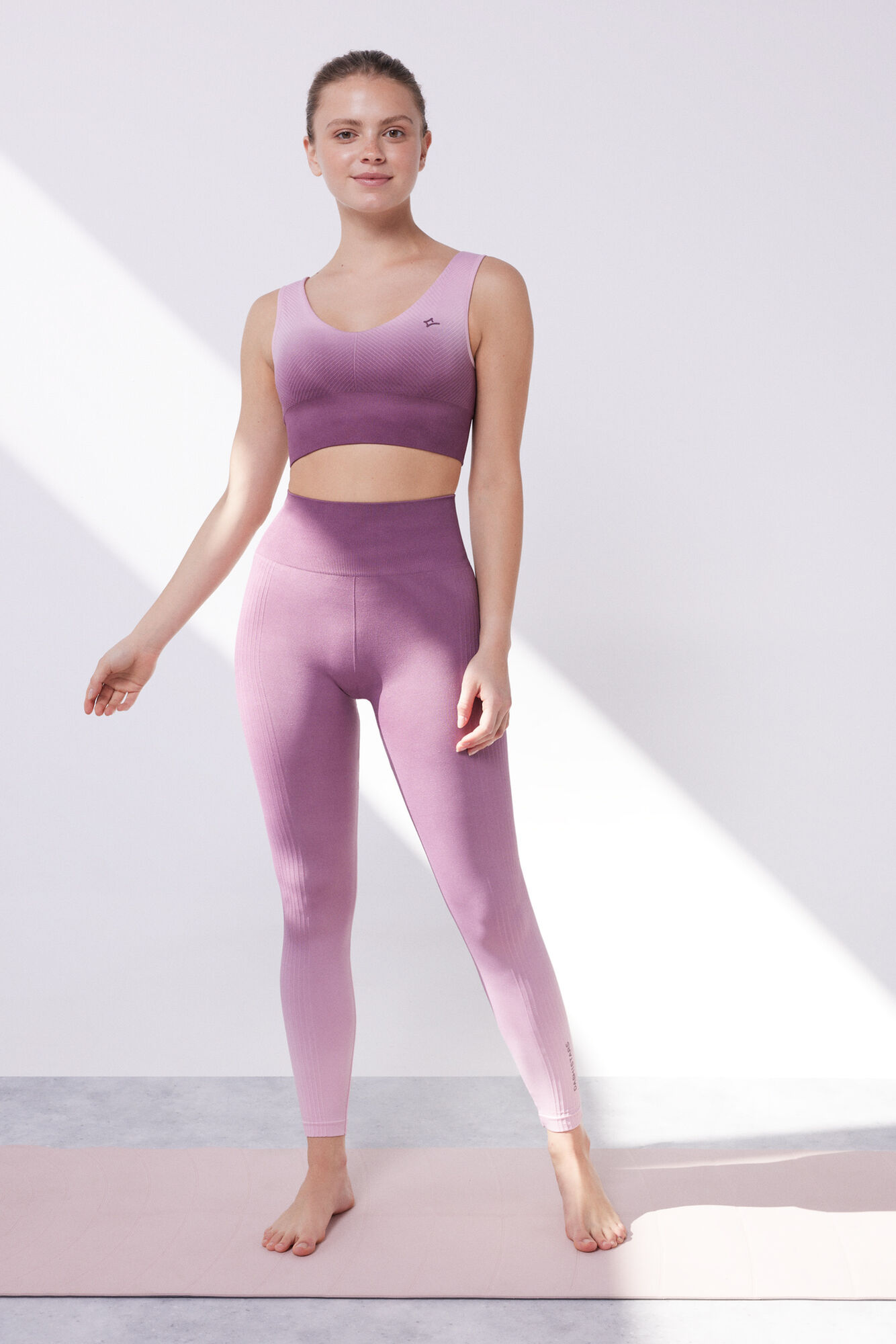 Leggings sem costura com efeito degradê roxo