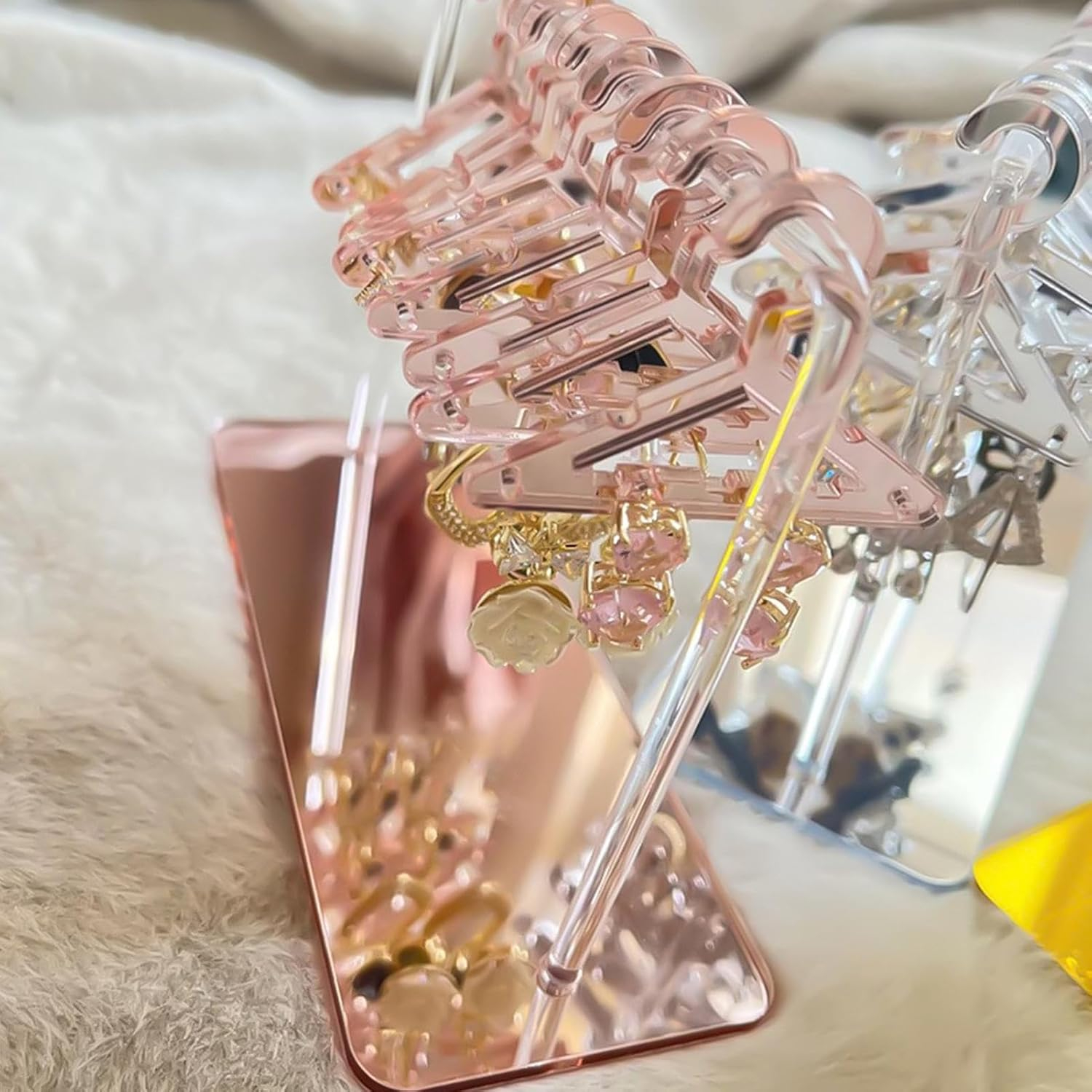 (15x11cm) Acryl Schmuck Ständer Accessoire Halter für Ohrringe mit Mini Kleiderbügel - Roségold