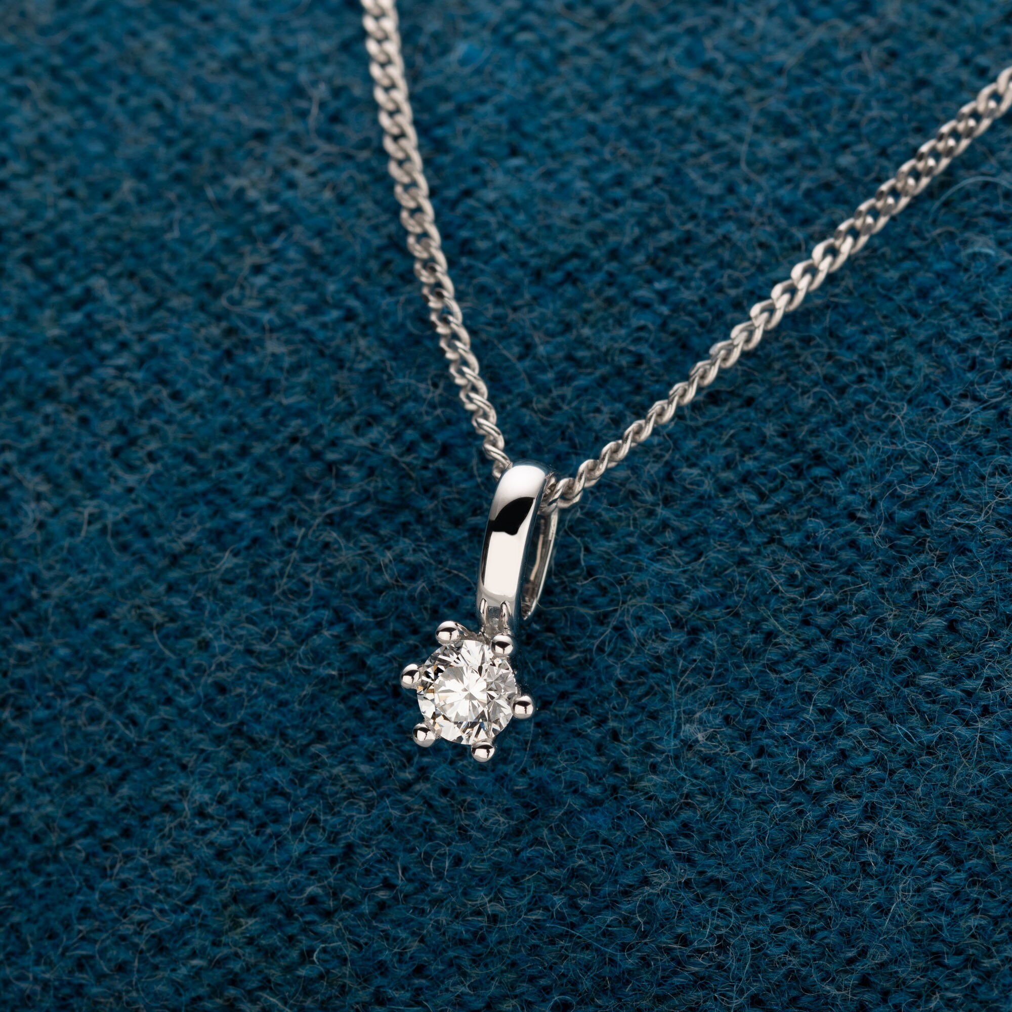 Orolino Halskette Gold 585 mit natürlichem Brillant 0,20ct.