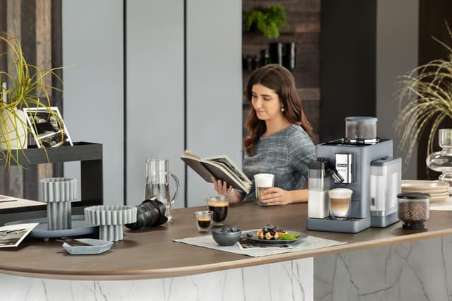 DeLonghi Rivelia EXAM440.55.G kaffemaskine (pebble grey)