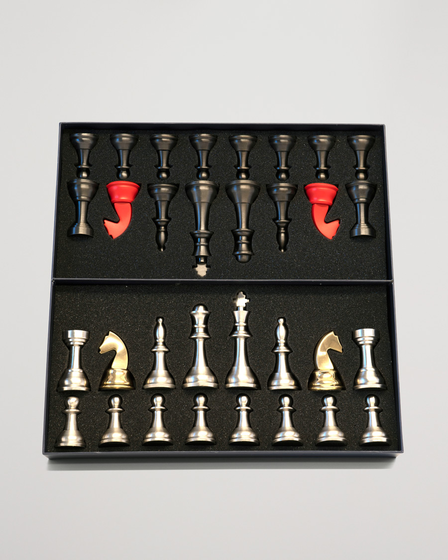 Authentic Models Chess Set Metal