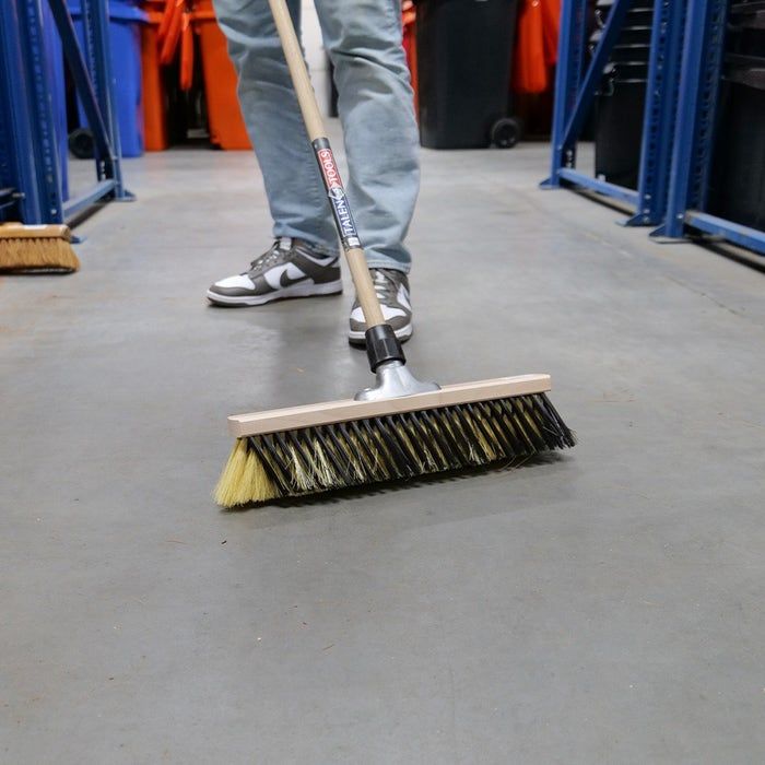 Combi bezem X-bezem 40 cm crème/zwart met bezemsteel 150 cm (8712448284370)