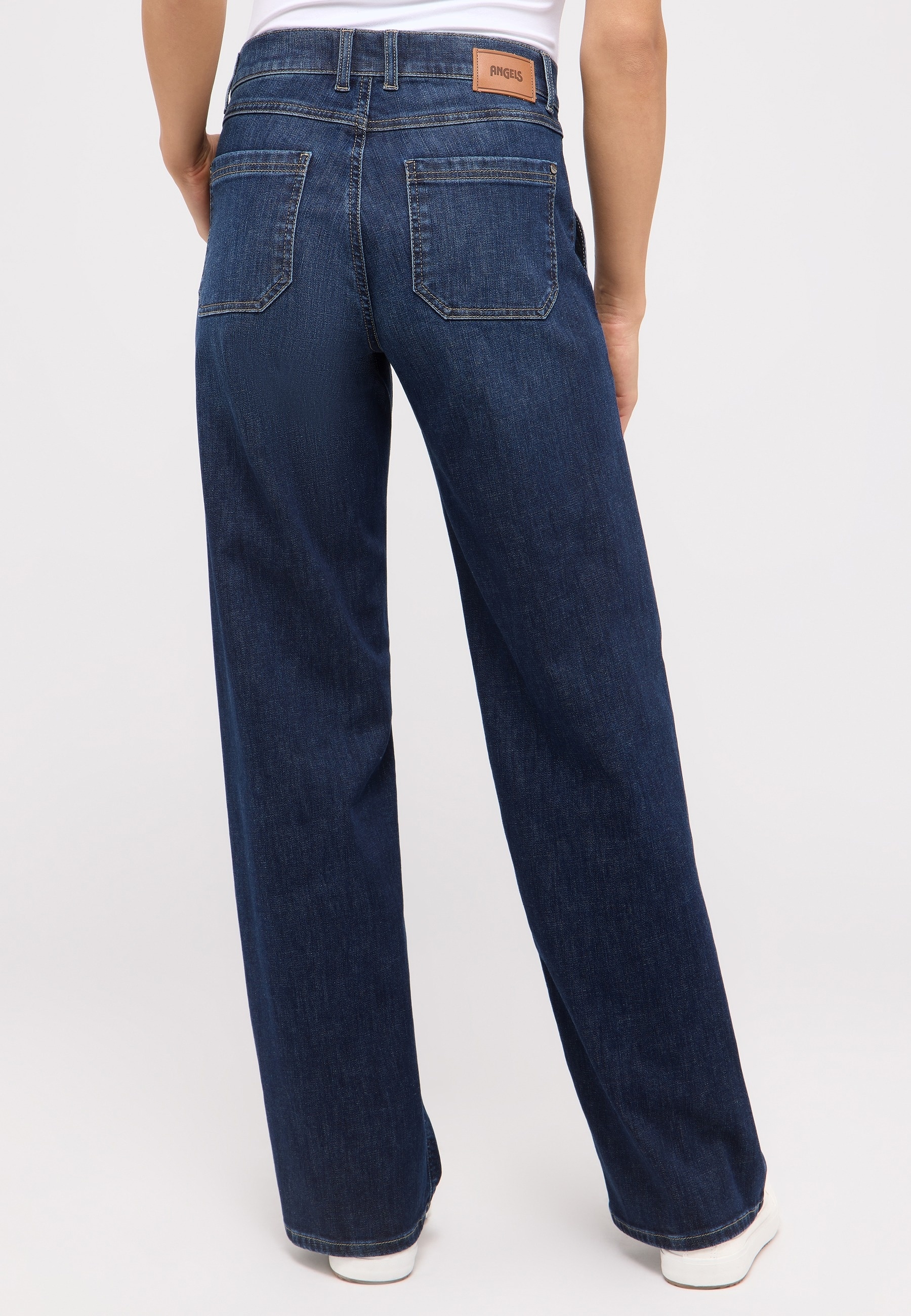 ANGELS Relax-fit-Jeans »LIZ WORKER« mit grossen Vordertaschen und Fade-Out Effekten