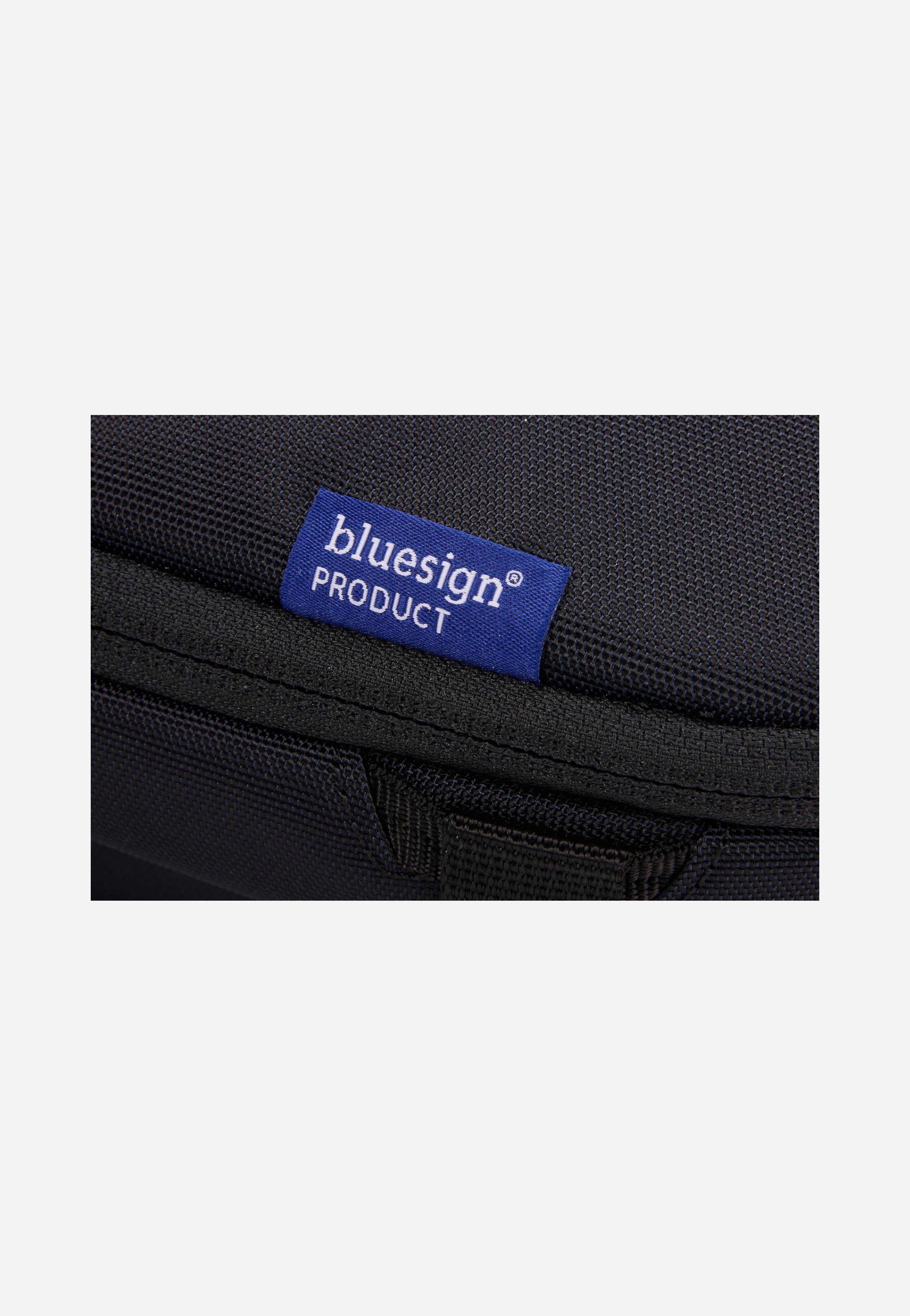 Subterra 2 5L Black - Crossbody Bag