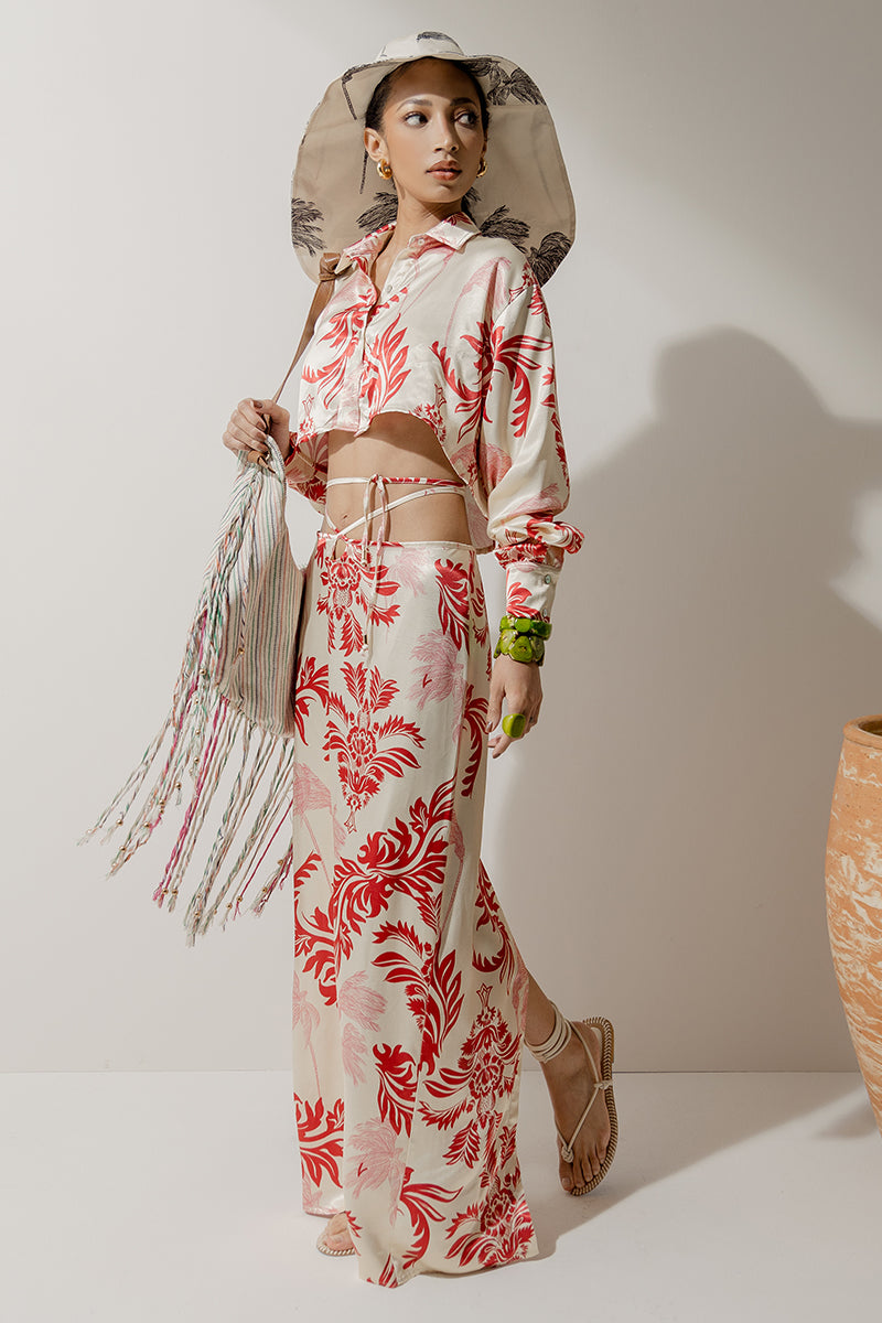 Chemise courte asymétrique à manches longues