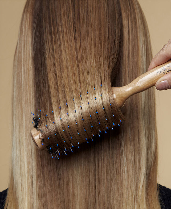 Sisley Hair Rituel by Sisley The Blow Dry Brush no. 1