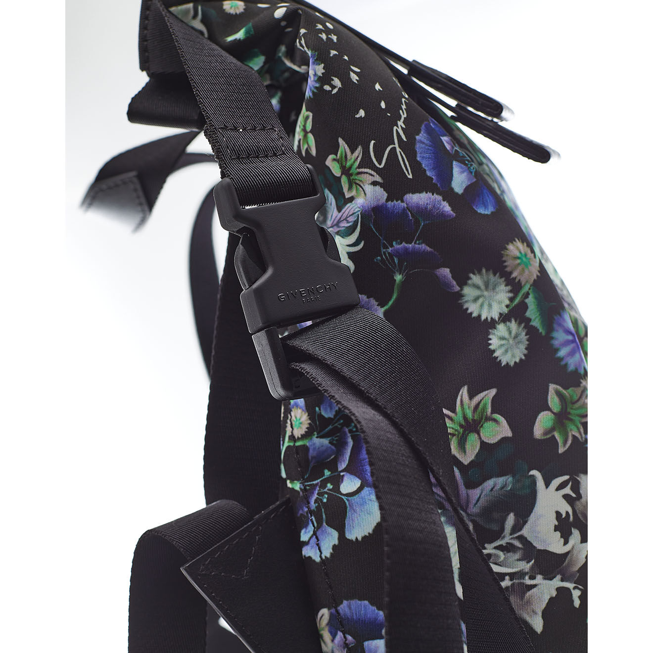 Givenchy Sac à dos en Toile noir - Neuf sans étiquette - 22x26x10 cm