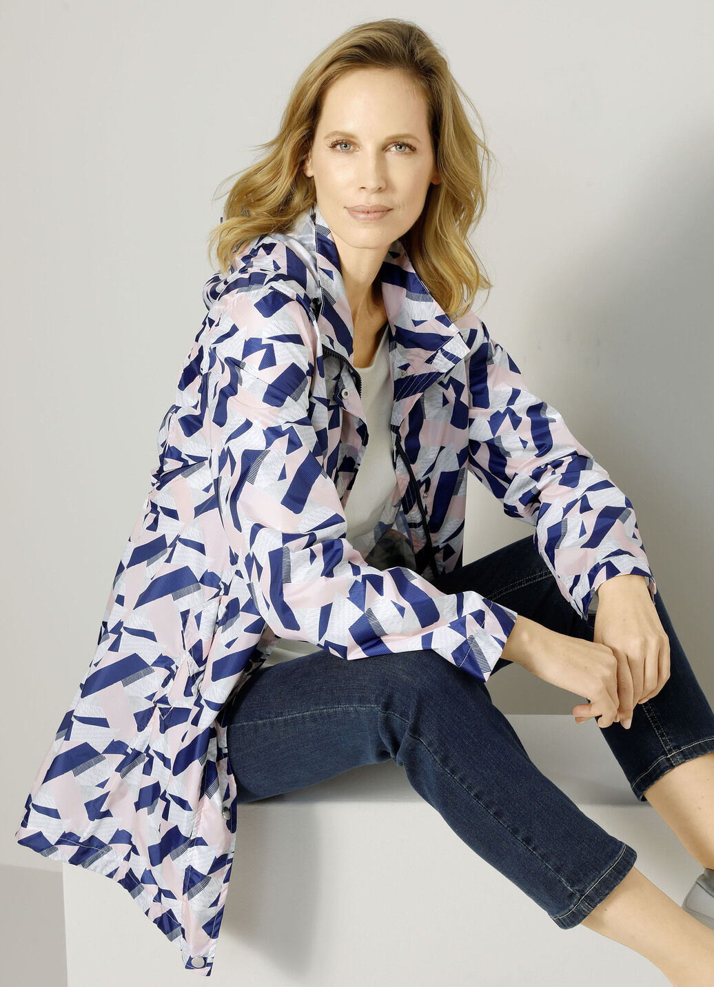 Funktionsjacke mit grafischem Druckdessin