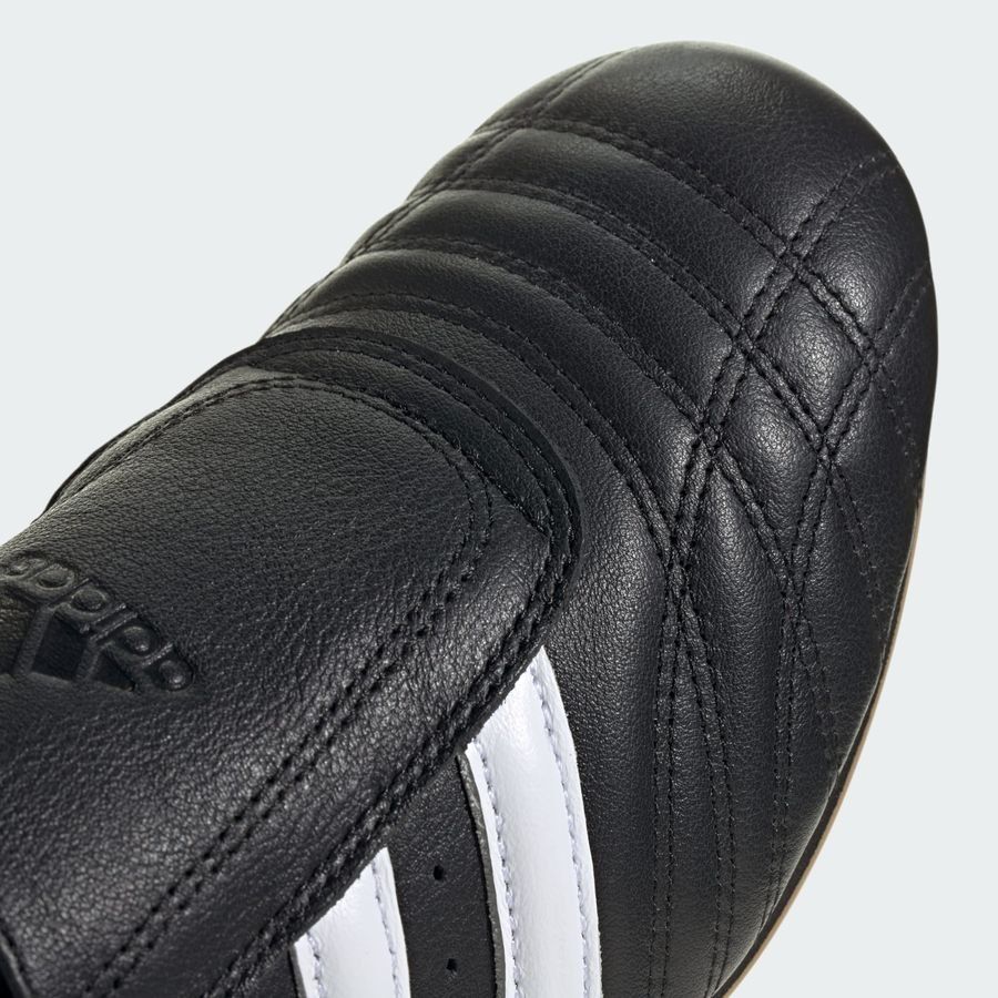 Adidas Original Chaussure adidas Taekwondo
