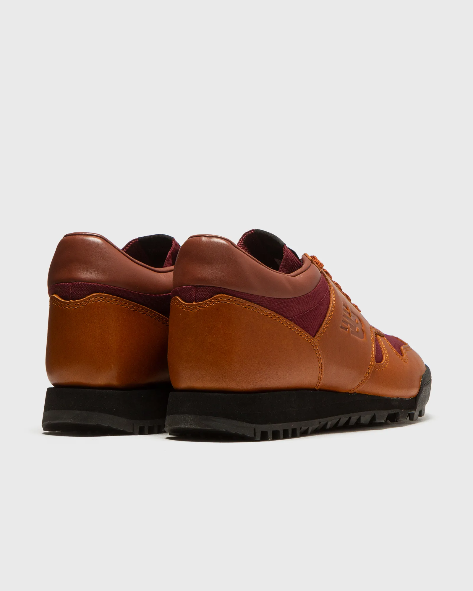 New Balance RAINIER LOW