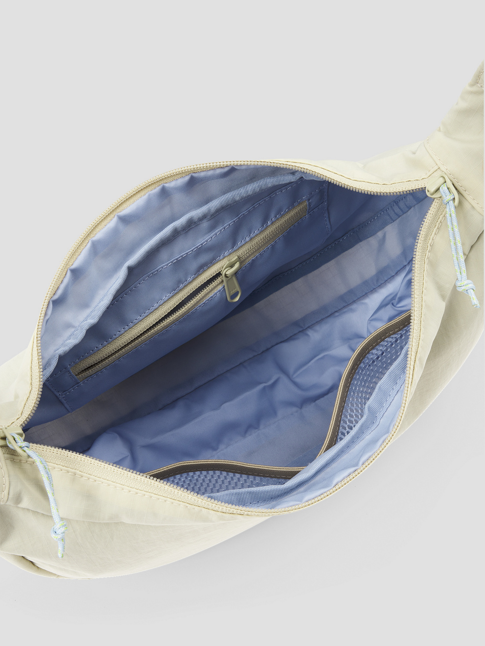 AEVOR Bike Sling Bag off/white