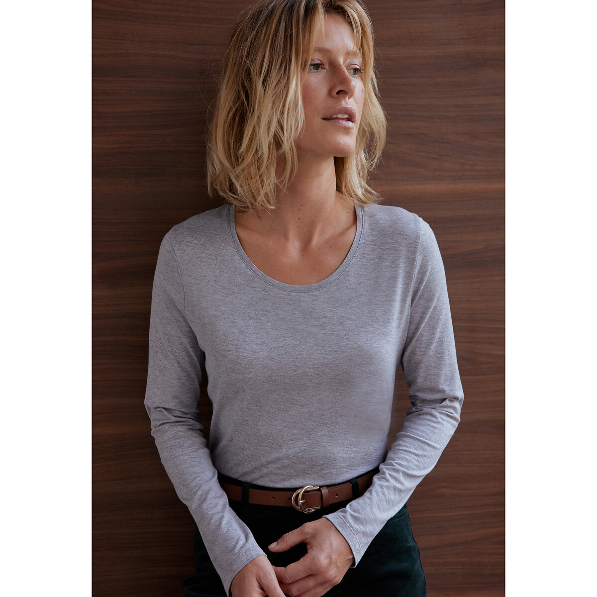 ANNE WEYBURN<br>Camiseta com gola redonda e mangas compridas