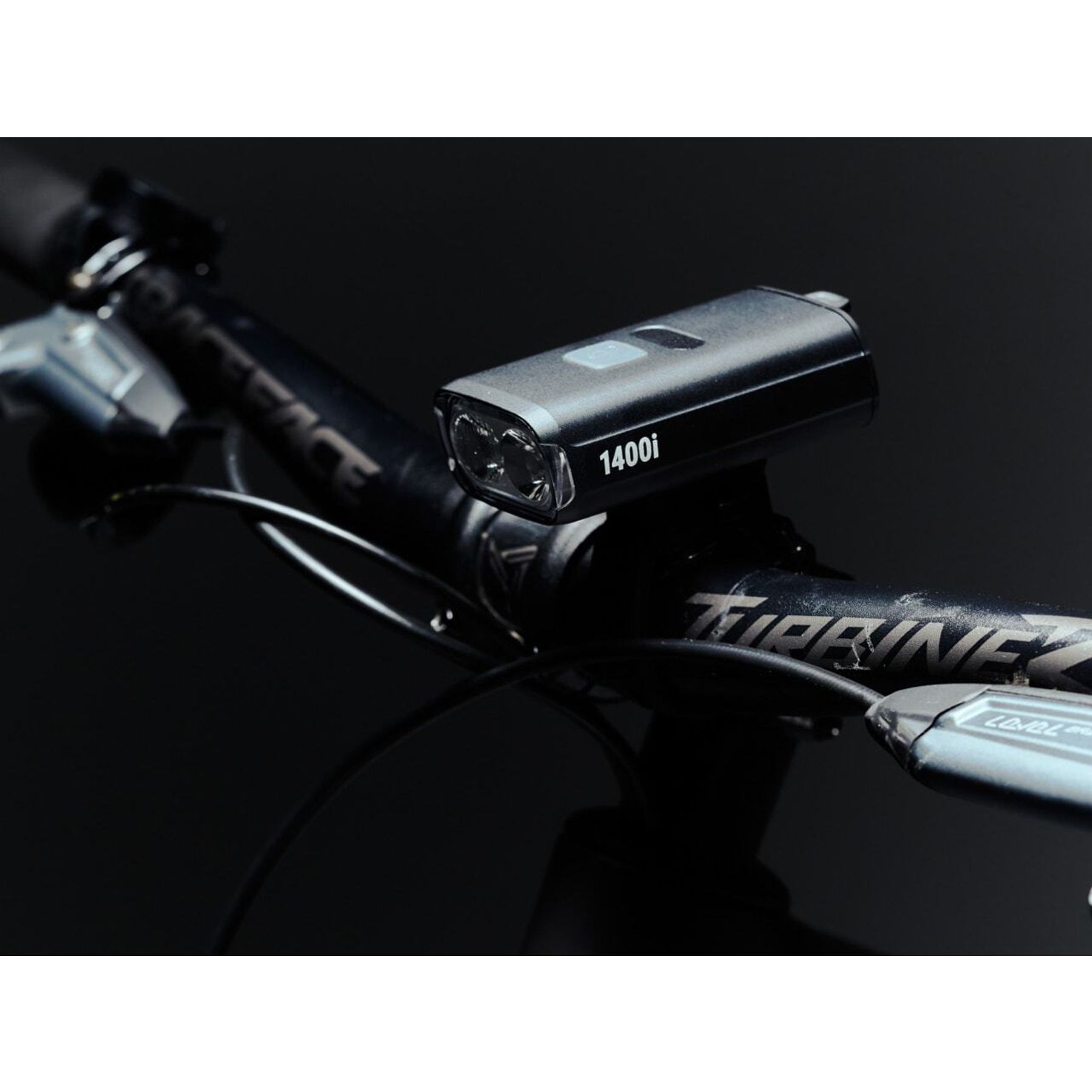 BBB Cycling BLS-275i StrikeDuo 1400i + BLS-255 Signal Verlichtingsset