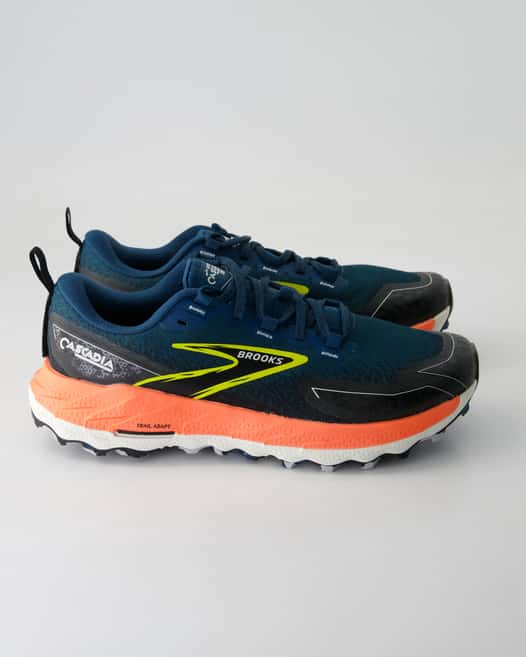 Brooks Cascadia Sportschuhe in Blau