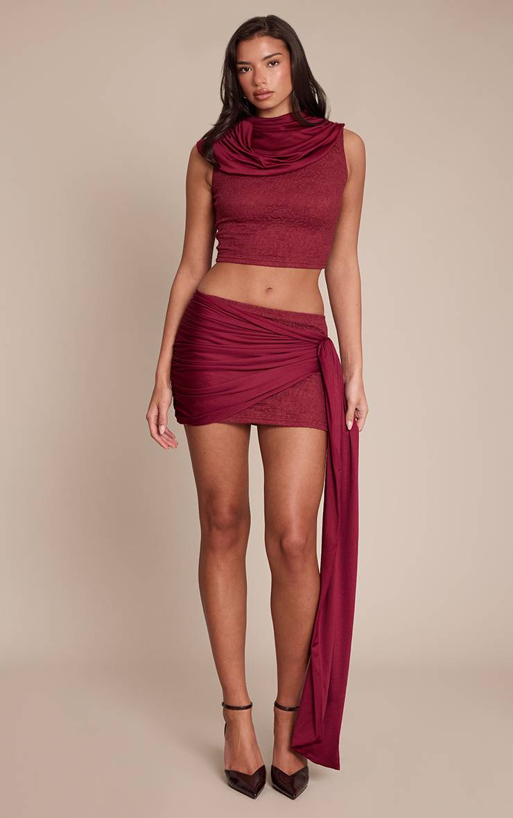 Dark Wine Top Court Cape Froncé En Dentelle Slinky