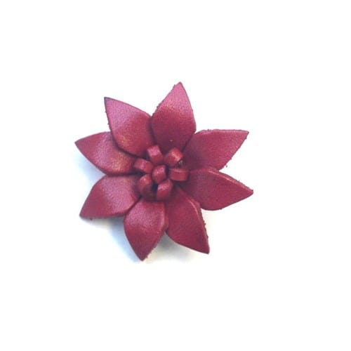 Broche fleur en cuir