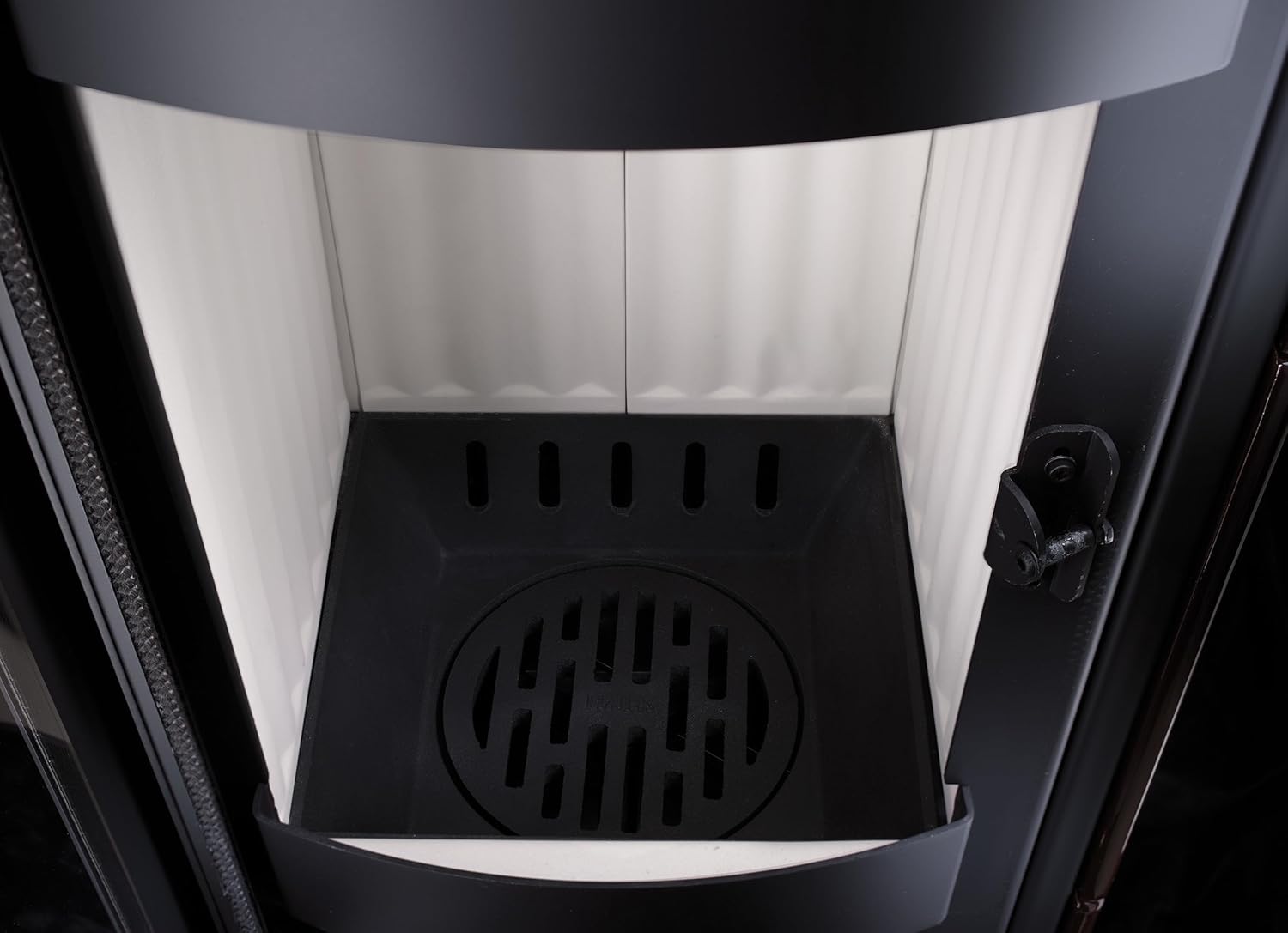 Kaminofen Hark 130 ECOplus 6 kW - Ofenkacheln: quarz-weiß - Korpus: graphit