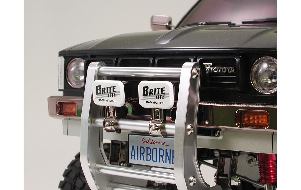 Scale Crawler Toyota Hilux High Lift Bausatz, 1:10<br>Detailgetreuer Toyota Hilux Bausatz mit 3-Gang Getriebe