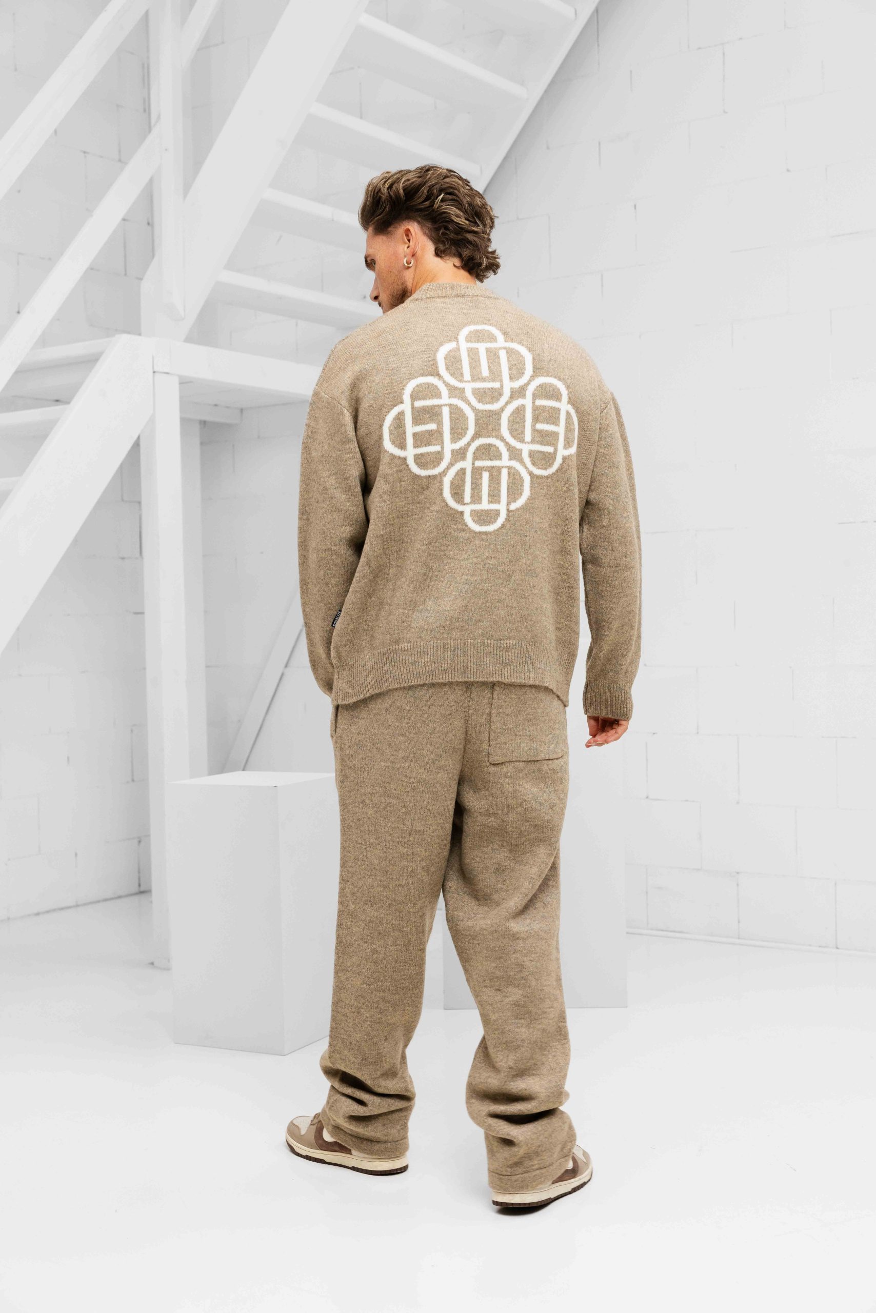 Equalité Fluffy Knit Trainingspak Heren Beige