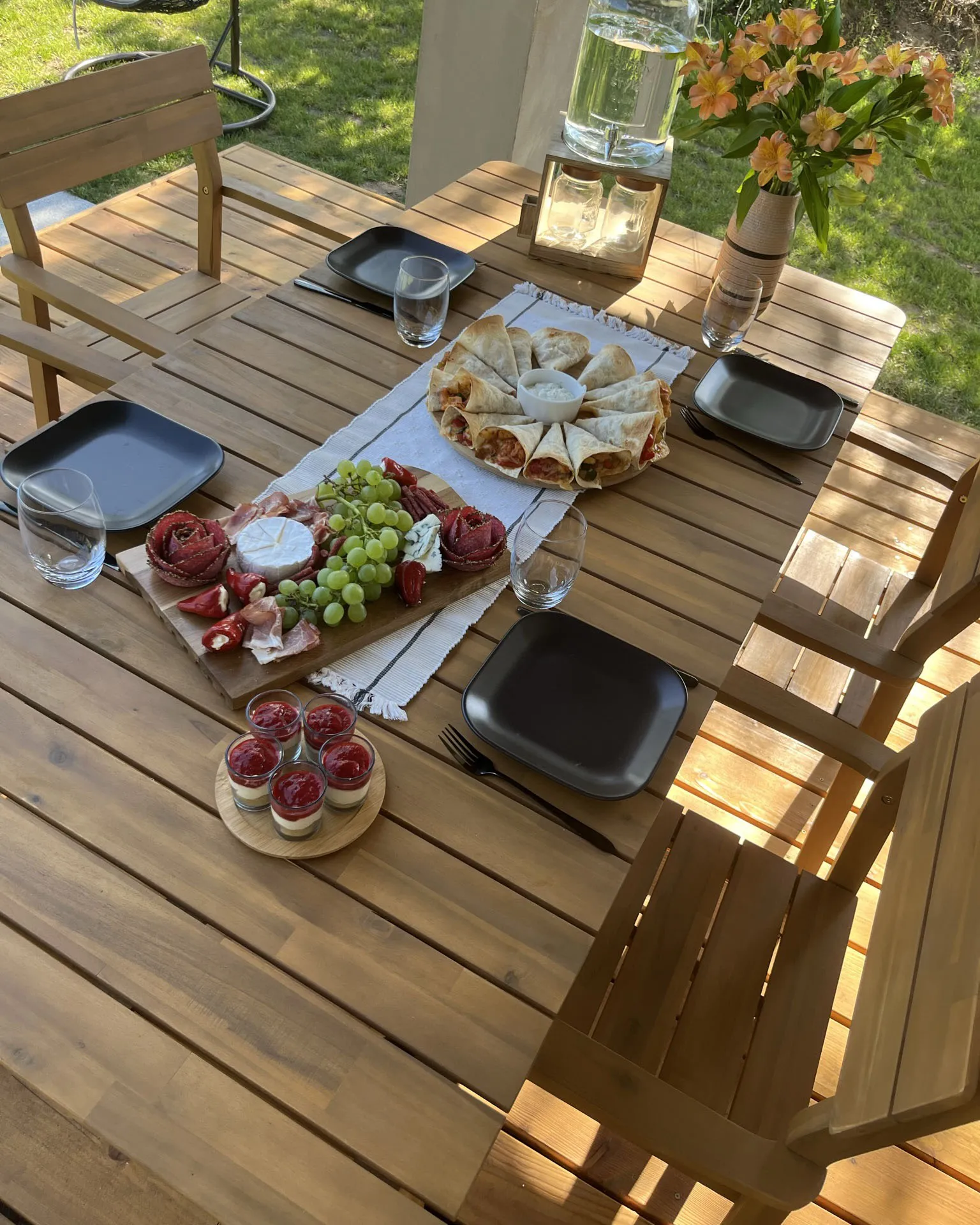 Tuinset 4-zits FORNELLI Acaciahout Bruin