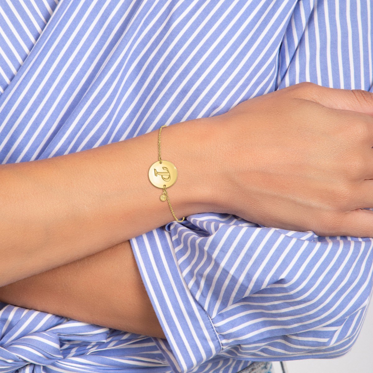 Bracelet lettre P en acier inoxydable par SC Bohème orné d'un véritable diamant blanc