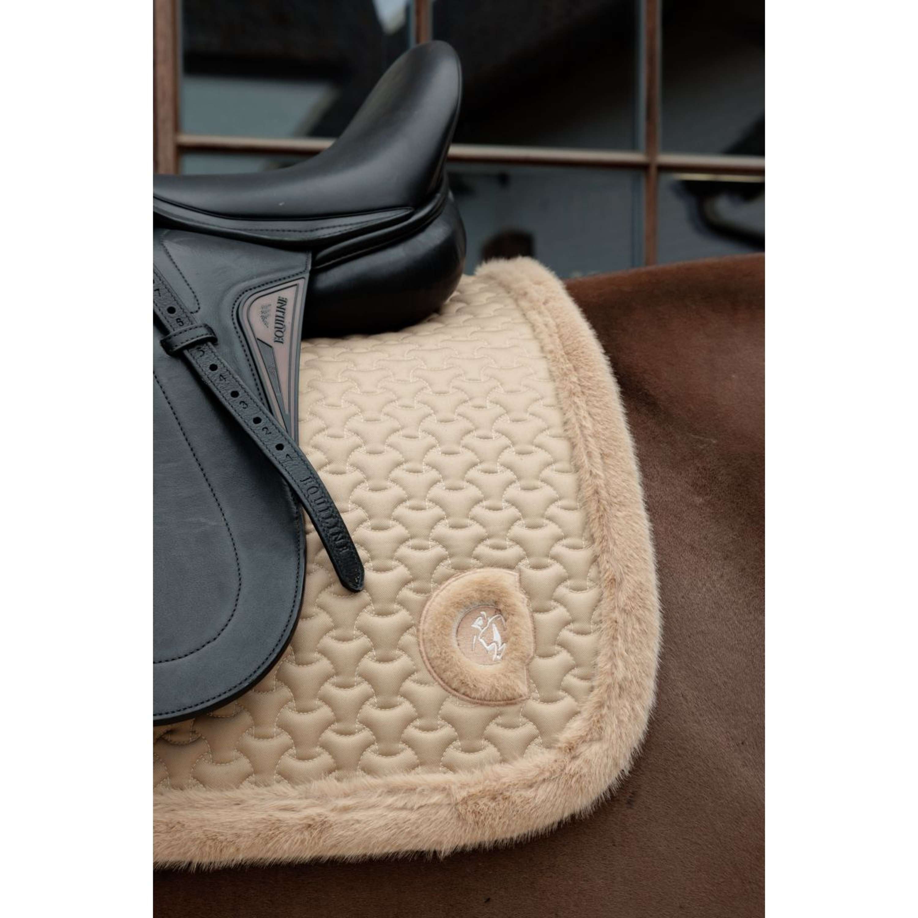 Kentucky Zadeldekje Fake Fur Onion Quilt Dressuur Beige