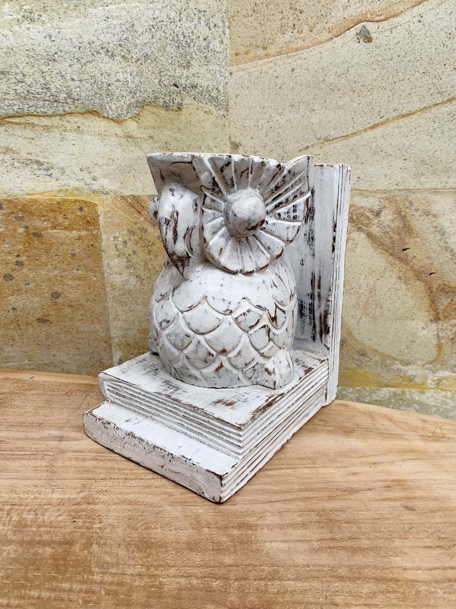 Buchstütze 'Eule' weiß, H 20 cm, B 18 cm, L 12 cm von fischer's lagerhaus