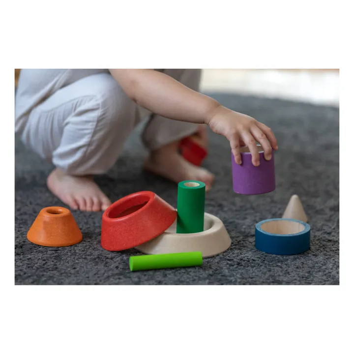 Plan Toys Pyramide à empiler et à encastrer
